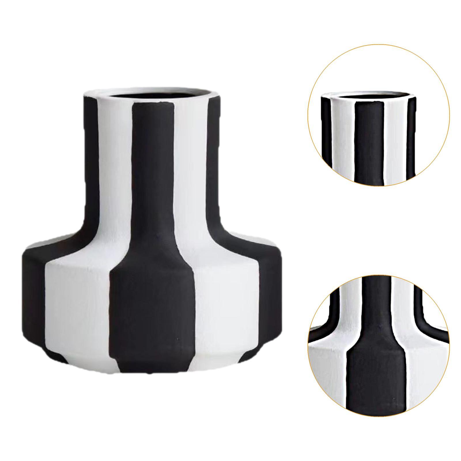 Vas Tanaman Bergaris Hitam Put - Desk Setup Minimalist ulasan dan harga